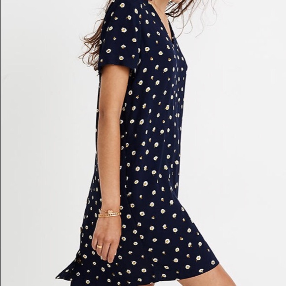 Madewell Button Back Easy Dress in Daisy Dots